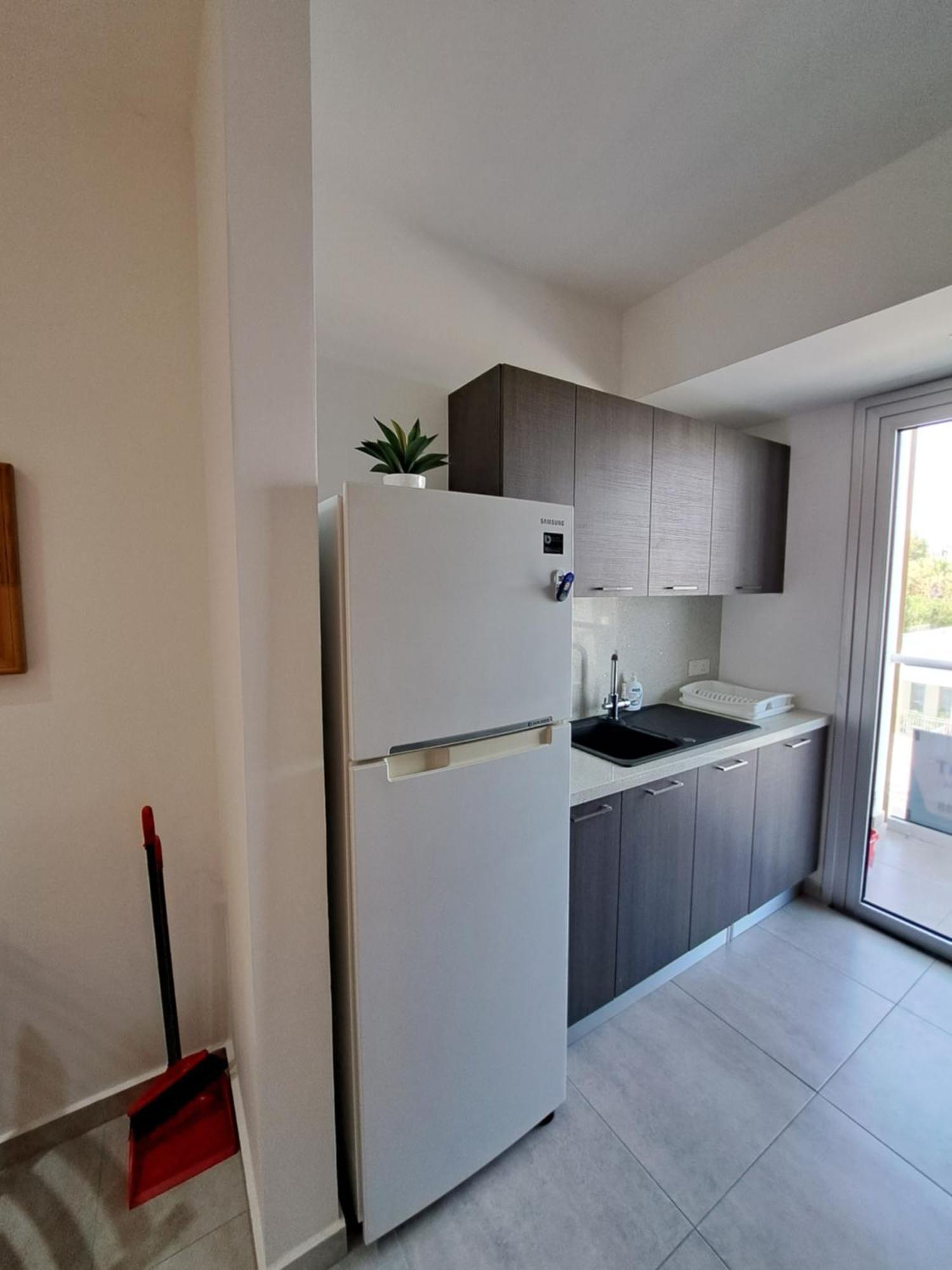 Albert'S Apartment St Lazarus 402 B - First Floor Larnaca Exterior photo