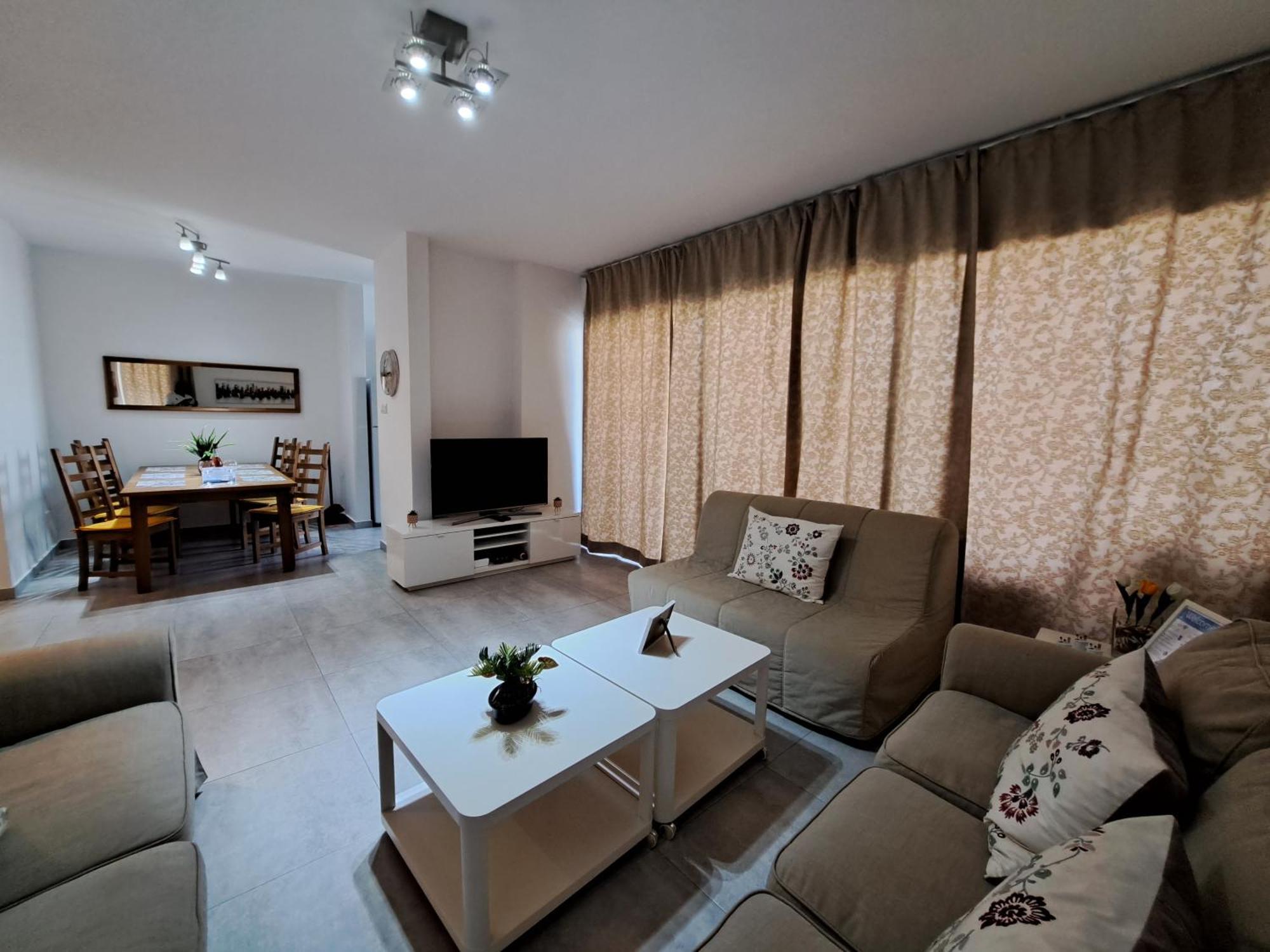 Albert'S Apartment St Lazarus 402 B - First Floor Larnaca Exterior photo