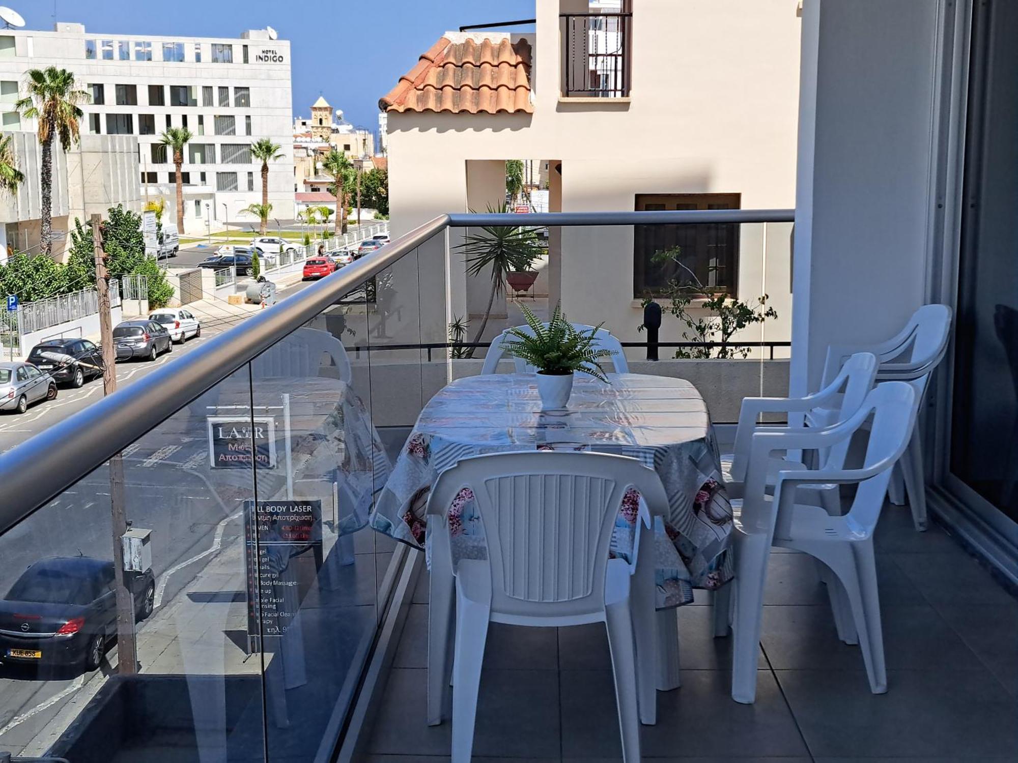 Albert'S Apartment St Lazarus 402 B - First Floor Larnaca Exterior photo